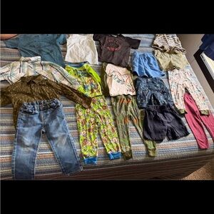 Boys 2T Bundle (17 Pieces)